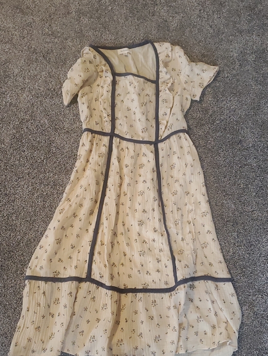 bohme Dresses & Skirts - bohme Floral Dress Cream with Navy Trim